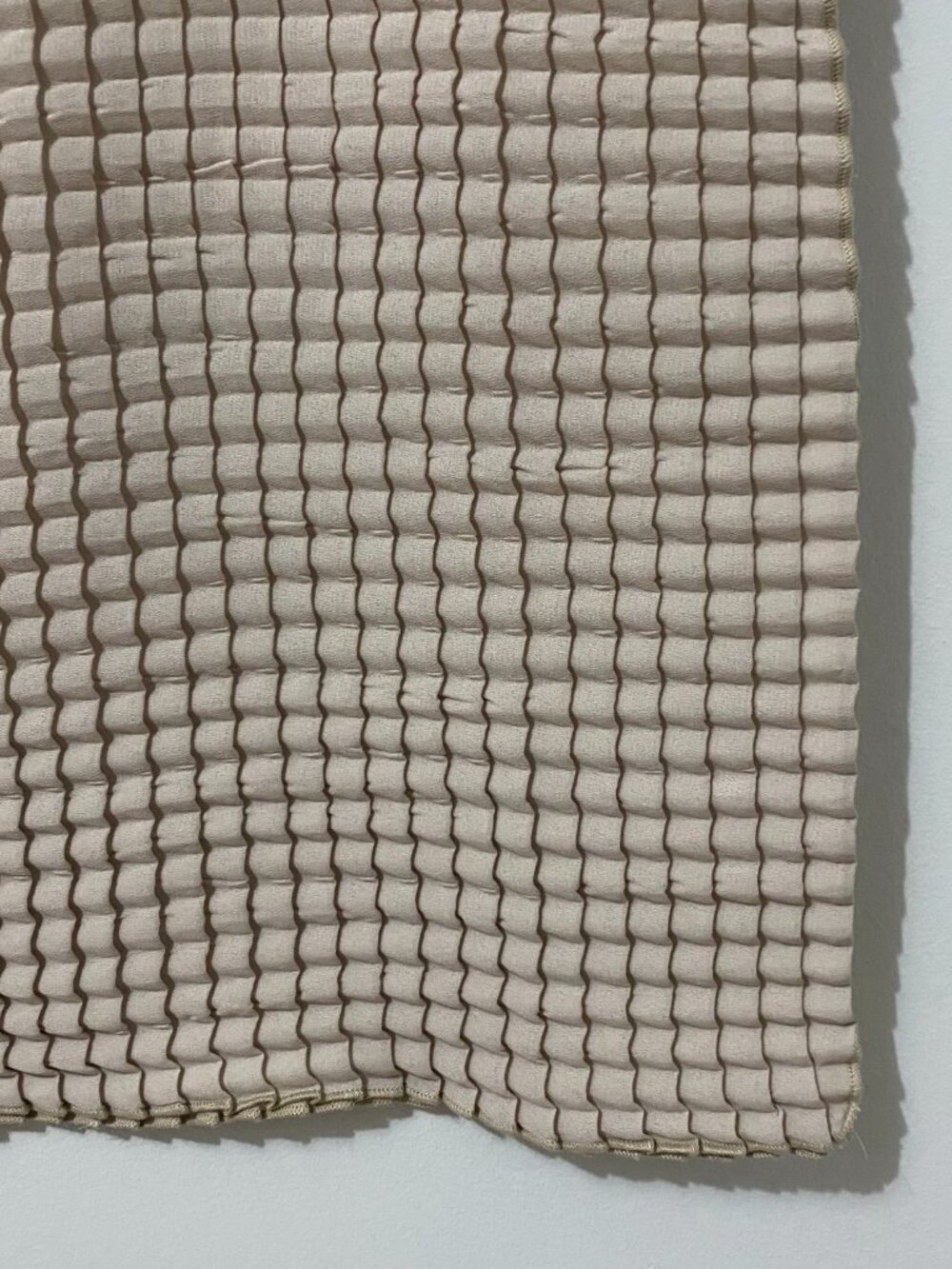 Vintage 1980s Waffle Textured Ruched Taupe T-Shirt Top Stretch Minimalist Career - Picture 6 of 9